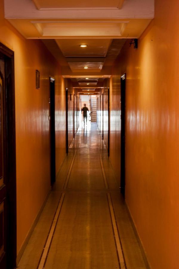 Hotel Welcome Palace Αγκαρτάλα Εξωτερικό φωτογραφία